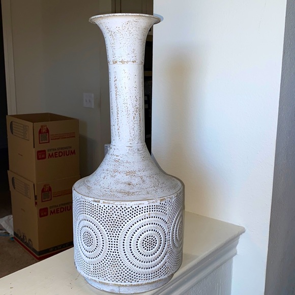 Home decor - Picture 1 of 2